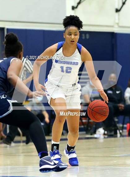 Thumbnail 2 in Sierra Canyon vs. Windward photogallery.