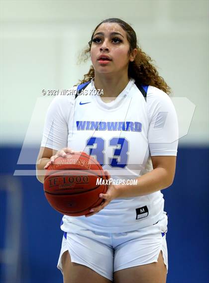 Thumbnail 3 in Sierra Canyon vs. Windward photogallery.