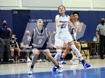 Thumbnail 2 in Sierra Canyon vs. Windward photogallery.