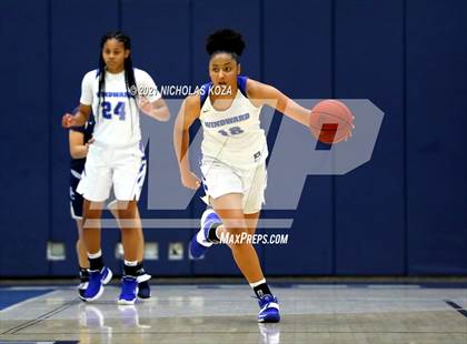 Thumbnail 2 in Sierra Canyon vs. Windward photogallery.