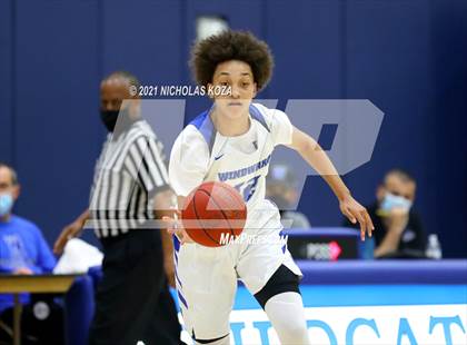 Thumbnail 1 in Sierra Canyon vs. Windward photogallery.