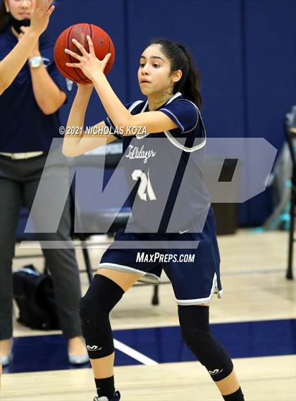 Thumbnail 2 in Sierra Canyon vs. Windward photogallery.