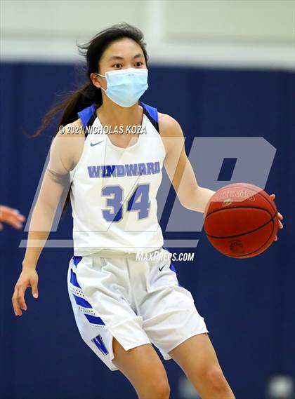 Thumbnail 1 in Sierra Canyon vs. Windward photogallery.