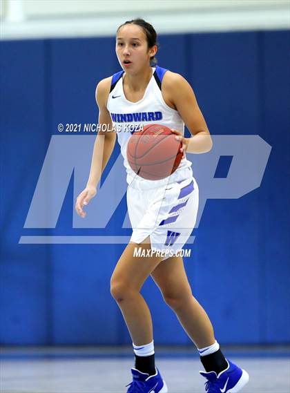 Thumbnail 2 in Sierra Canyon vs. Windward photogallery.