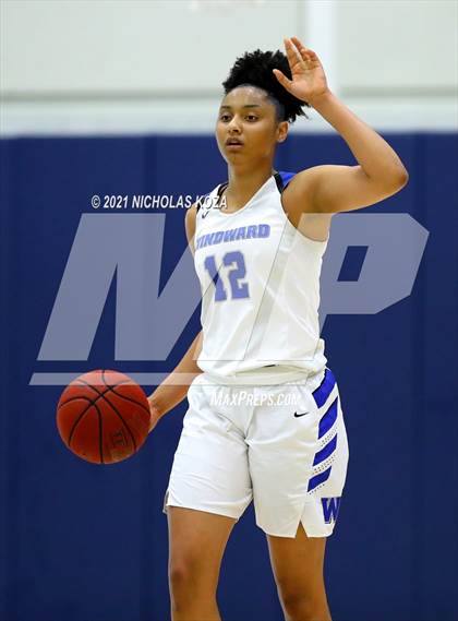 Thumbnail 3 in Sierra Canyon vs. Windward photogallery.