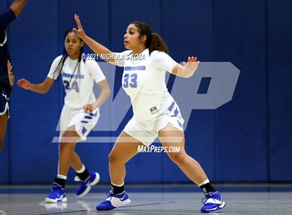 Thumbnail 2 in Sierra Canyon vs. Windward photogallery.