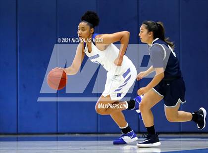 Thumbnail 1 in Sierra Canyon vs. Windward photogallery.