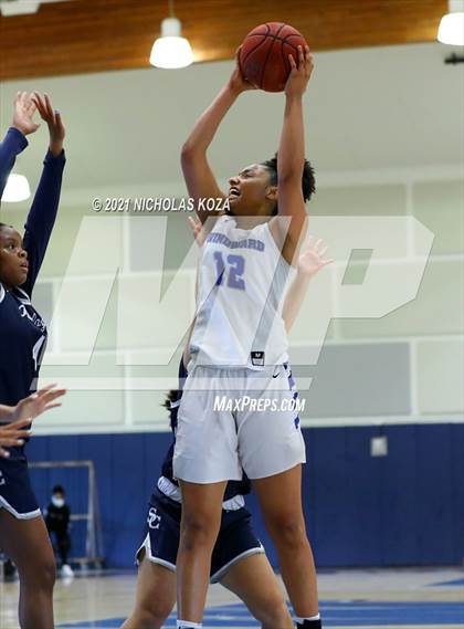 Thumbnail 2 in Sierra Canyon vs. Windward photogallery.