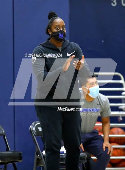 Thumbnail 2 in Sierra Canyon vs. Windward photogallery.