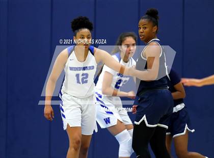 Thumbnail 2 in Sierra Canyon vs. Windward photogallery.