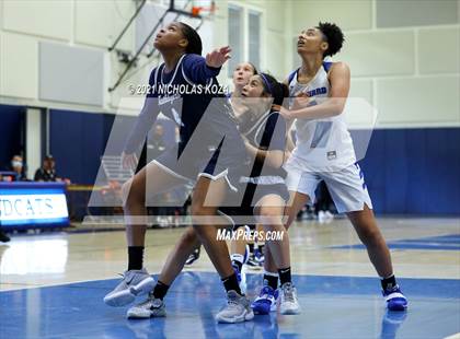 Thumbnail 3 in Sierra Canyon vs. Windward photogallery.