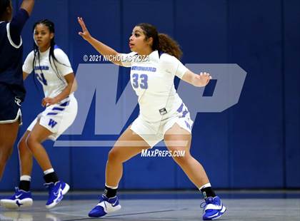 Thumbnail 3 in Sierra Canyon vs. Windward photogallery.