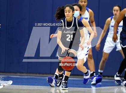 Thumbnail 3 in Sierra Canyon vs. Windward photogallery.