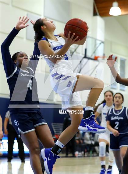 Thumbnail 3 in Sierra Canyon vs. Windward photogallery.