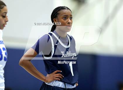 Thumbnail 2 in Sierra Canyon vs. Windward photogallery.