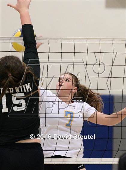 Thumbnail 3 in River City @ Inderkum photogallery.