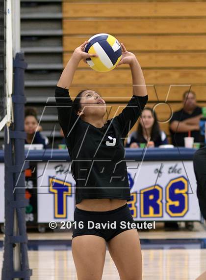 Thumbnail 2 in River City @ Inderkum photogallery.