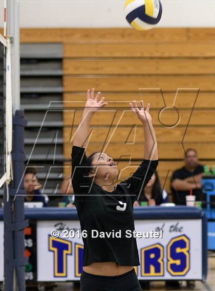 Thumbnail 1 in River City @ Inderkum photogallery.