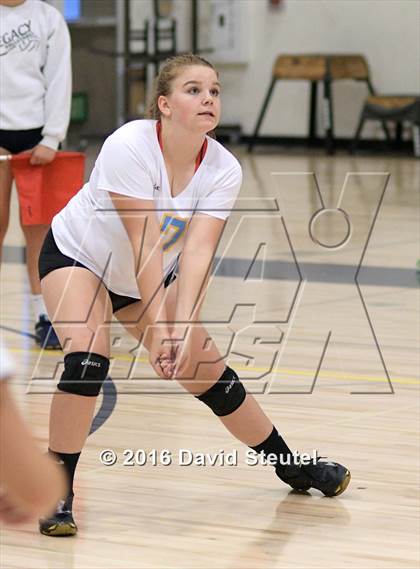 Thumbnail 1 in River City @ Inderkum photogallery.