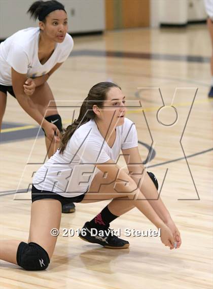 Thumbnail 2 in River City @ Inderkum photogallery.