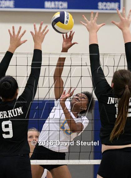 Thumbnail 2 in River City @ Inderkum photogallery.