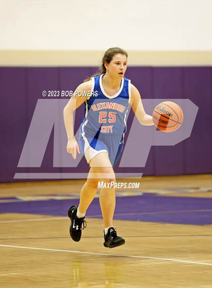 Thumbnail 2 in Alexandria City @ Lake Braddock photogallery.