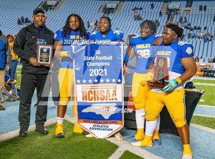 Thumbnail 2 in J.H. Rose vs Dudley (NCHSAA 3A Final - 2 of 2) photogallery.