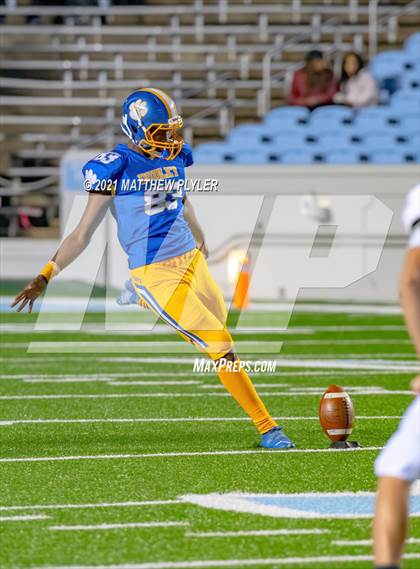 Thumbnail 2 in J.H. Rose vs Dudley (NCHSAA 3A Final - 2 of 2) photogallery.