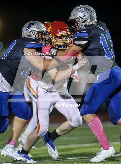 Thumbnail 3 in Roxana @ Freeburg photogallery.