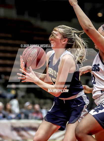 Thumbnail 1 in Bakersfield vs. Arroyo Grande (CIF D1 Central Section Championship) photogallery.