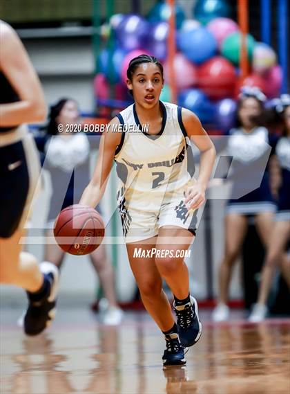 Thumbnail 1 in Bakersfield vs. Arroyo Grande (CIF D1 Central Section Championship) photogallery.