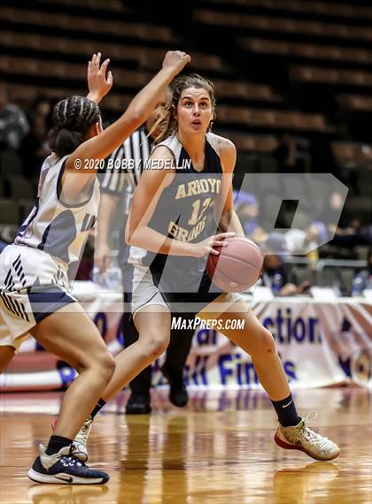 Thumbnail 1 in Bakersfield vs. Arroyo Grande (CIF D1 Central Section Championship) photogallery.