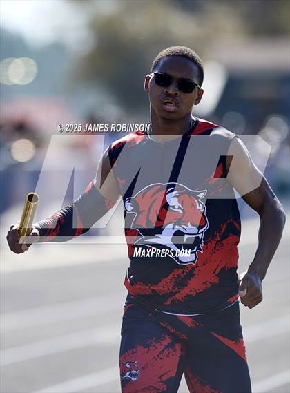Thumbnail 2 in Mandarin Preseason Classic (4 x 100 Meter) photogallery.