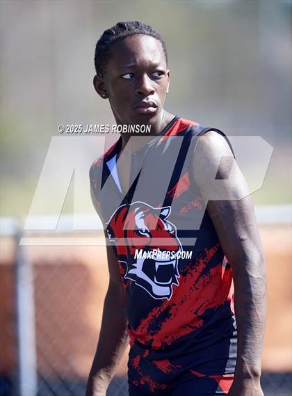 Thumbnail 2 in Mandarin Preseason Classic (4 x 100 Meter) photogallery.