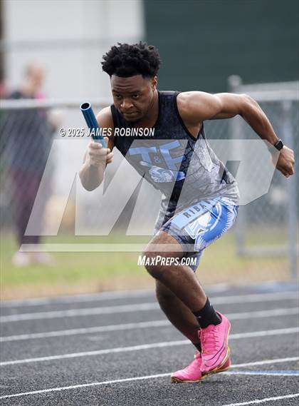 Thumbnail 3 in Mandarin Preseason Classic (4 x 100 Meter) photogallery.