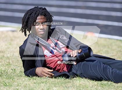 Thumbnail 3 in Mandarin Preseason Classic (4 x 100 Meter) photogallery.