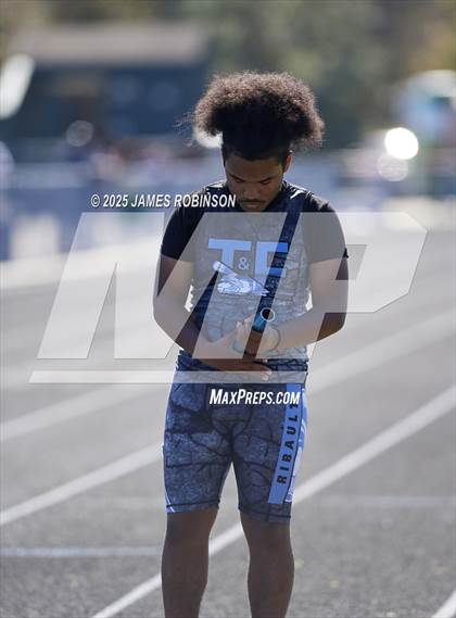 Thumbnail 2 in Mandarin Preseason Classic (4 x 100 Meter) photogallery.