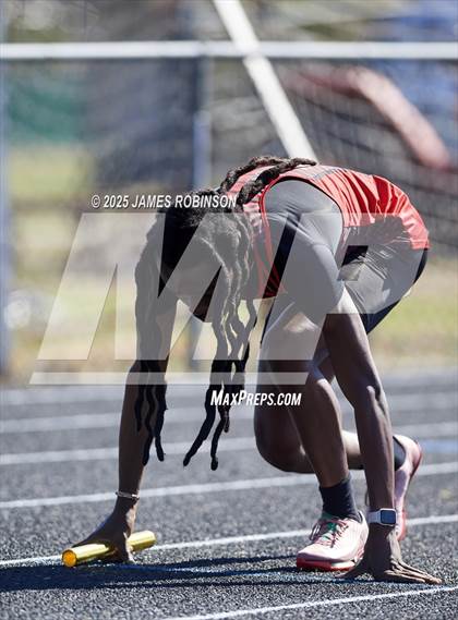 Thumbnail 2 in Mandarin Preseason Classic (4 x 100 Meter) photogallery.