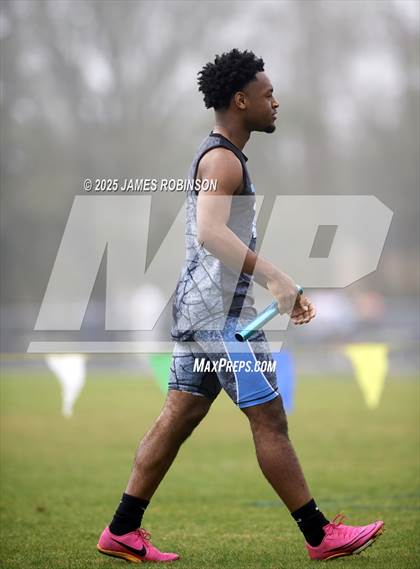 Thumbnail 3 in Mandarin Preseason Classic (4 x 100 Meter) photogallery.