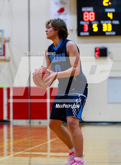 Thumbnail 1 in Sultan @ Renton photogallery.