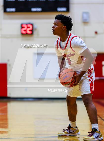 Thumbnail 1 in Sultan @ Renton photogallery.