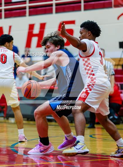 Thumbnail 1 in Sultan @ Renton photogallery.