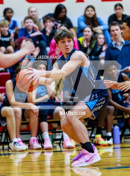 Thumbnail 2 in Sultan @ Renton photogallery.