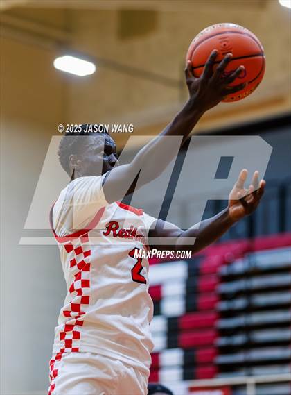 Thumbnail 1 in Sultan @ Renton photogallery.