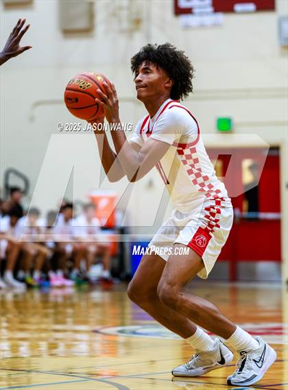 Thumbnail 2 in Sultan @ Renton photogallery.