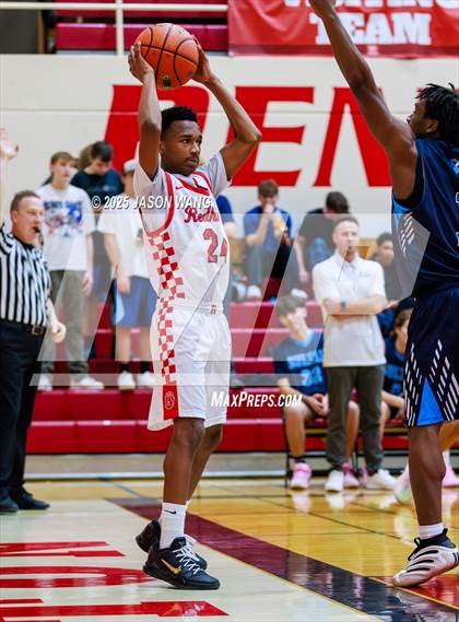 Thumbnail 1 in Sultan @ Renton photogallery.