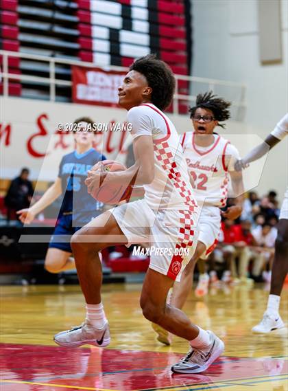 Thumbnail 1 in Sultan @ Renton photogallery.