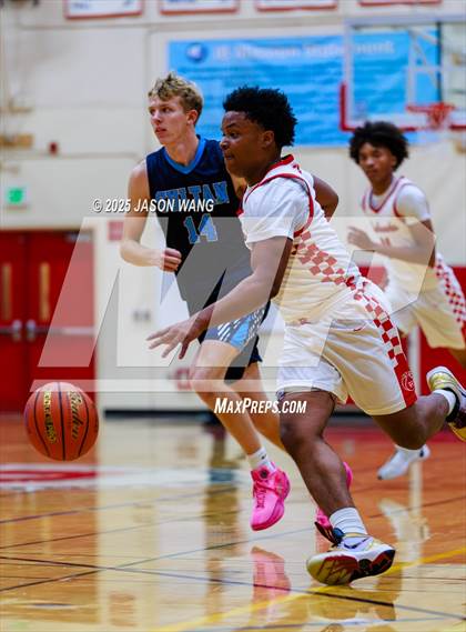 Thumbnail 3 in Sultan @ Renton photogallery.