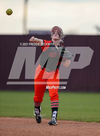 Thumbnail 2 in Pilot Point @ Whitesboro photogallery.