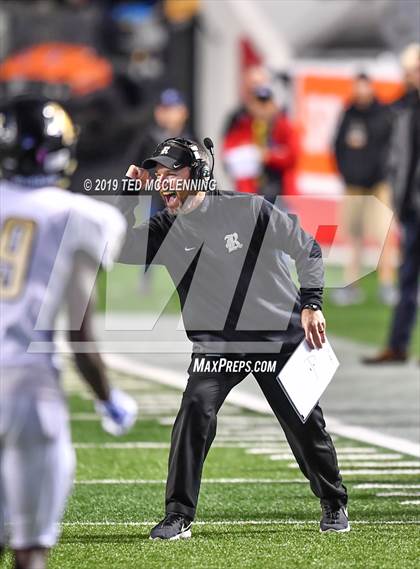 Thumbnail 2 in Shiloh Christian vs. Robinson (AAA 4A State Final) photogallery.